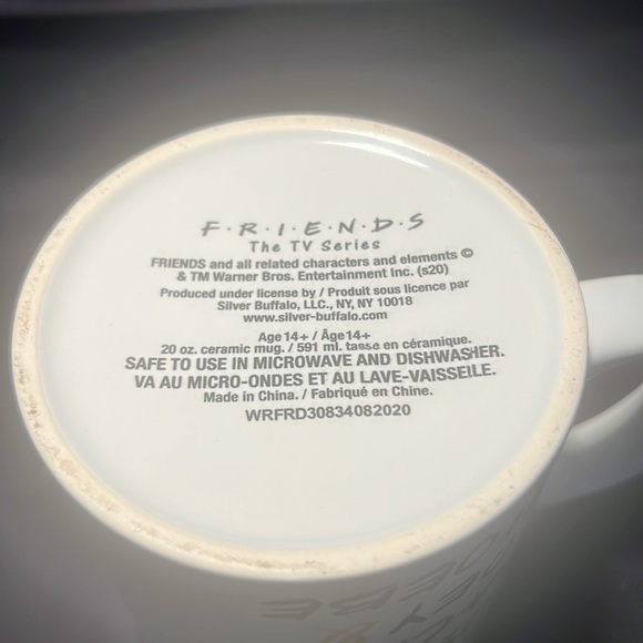 Friends 20oz Coffee Cup - Picture 3 of 3